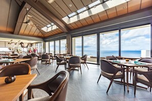 저녁 식사 제공, 일식, 수영장 전망 