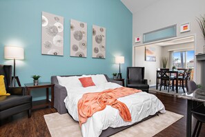 4 Schlafzimmer, Schreibtisch, Bügeleisen/Bügelbrett, kostenloses WLAN