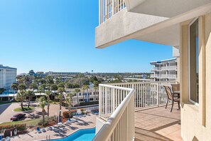 Property grounds - Destin West Gulfside 506 ~ Amazing Beach and Pool Views! (Fort Walton Beach)