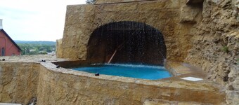 1850 Cabin Home, Waterfall, Family Getaway, Corporate Party,  Weddings