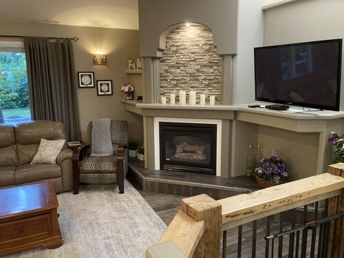 Quiet Country Living Convenient City Amenities