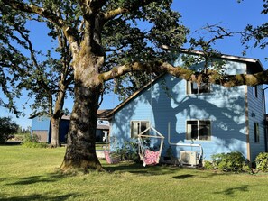 Exterior - Alpaca Farm Retreat (Aumsville)