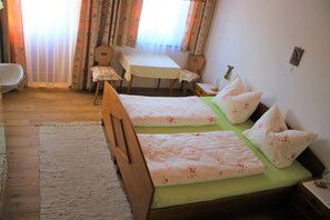 3 bedrooms, WiFi