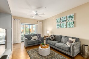 تلفزيون، مكتب