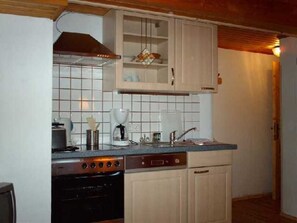 Fridge, microwave - Vacation apartment 1 - Appartements Seerose (Pertisau)