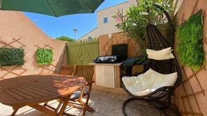 Outdoor dining - Votre Pied à Terre Entre mer et Montagne (Le Barcares)