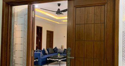 Razi Lounge: 3br Upper portion 1000sqy,WAPDA Town
