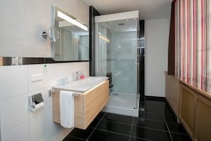 Double Room | Bathroom | Shower, hair dryer, towels, soap