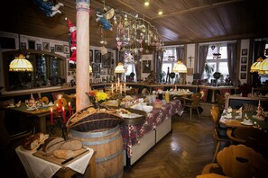 Petit déjeuner buffet