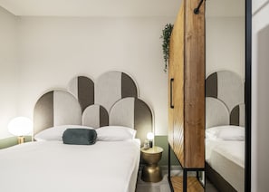 1 bedroom, in-room safe, laptop workspace, blackout drapes