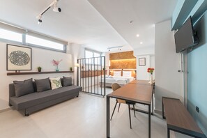 Apartamento City | Servicio de comidas en la habitación