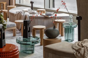 Lobby sitting area - Buckle Street Studios by Locke, Aldgate (London)