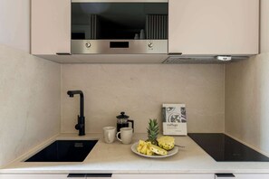 Cosy Studio - Corner | Private kitchen | Coffee/tea maker, electric kettle - Buckle Street Studios by Locke, Aldgate (London)