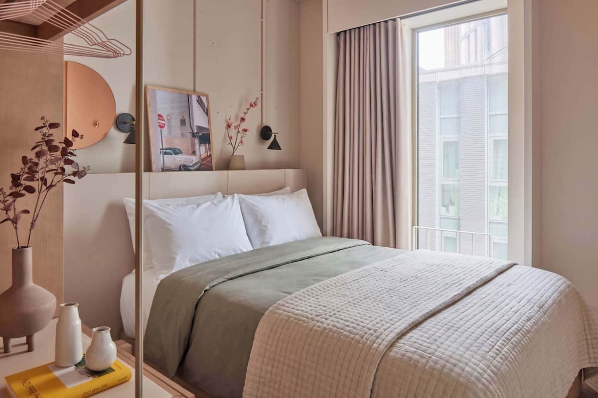 Hotel Room | In-room safe, desk, blackout drapes, WiFi (free)