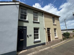 Exterior - Bay View Cottage, Spectacular Sea Views & Terrace (Brixham)