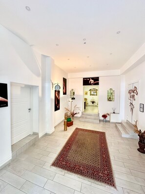 Unclassified image, 3 of 24, button - Beautiful Big Studio for 4 people in the Heart of Naples 1B (Napoli)