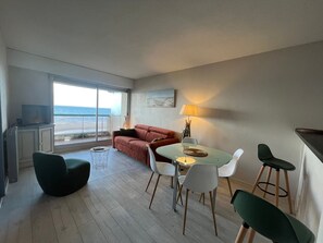 Interior - T2 cabin apartment with parking, pets allowed (Arcachon)