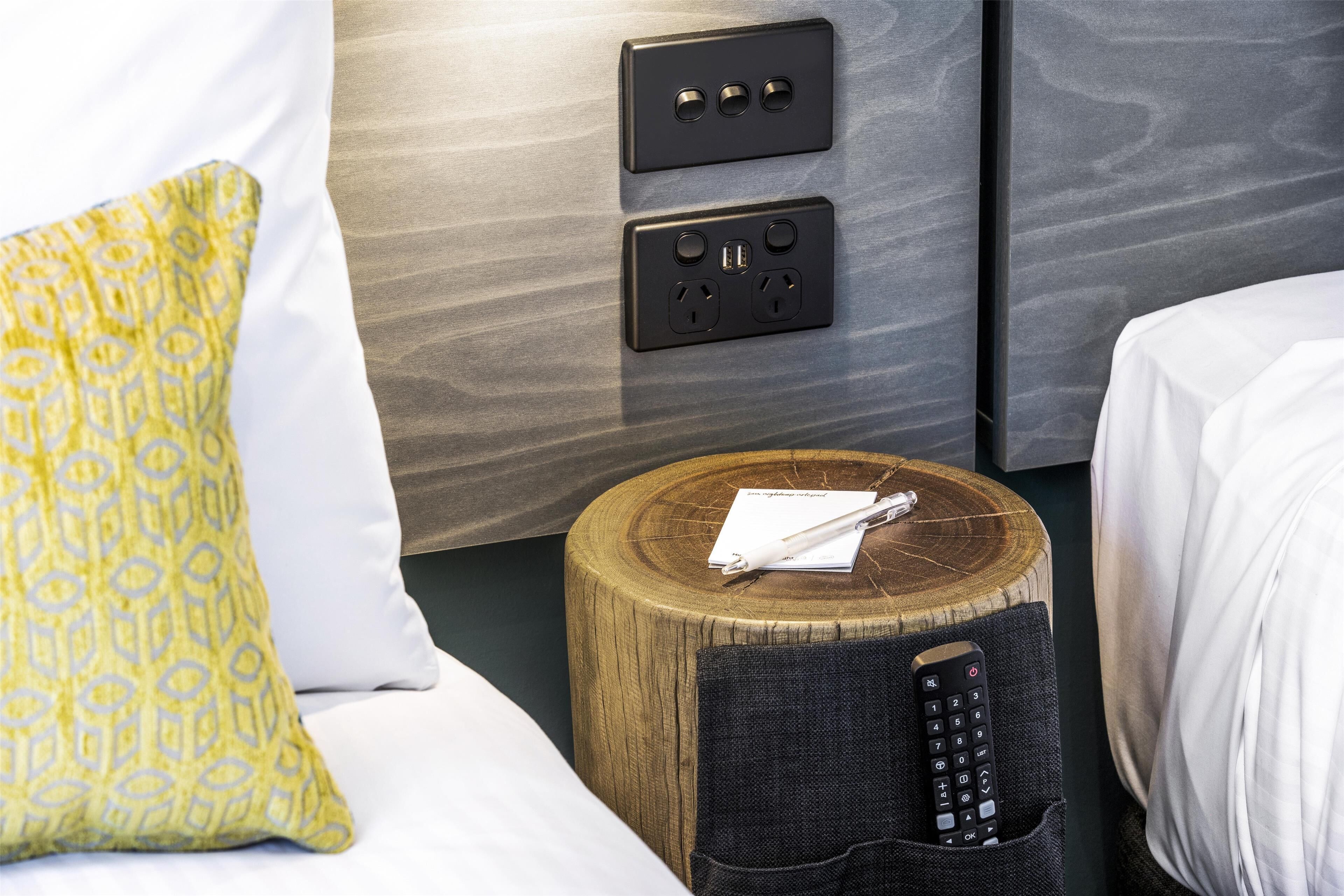 studio queen with ensuite | 1 bedroom, iron/ironing board, free wifi, bed sheets