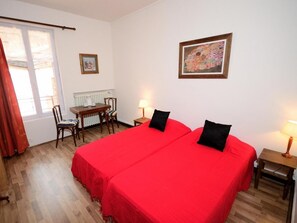 6 chambres, accès au Wi-Fi (inclus)