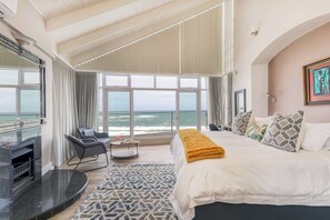 8 habitaciones, escritorio, tabla de planchar con plancha y wifi