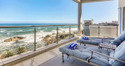 Stylish Villa, Panoramic Views, Pool - Cape Nights