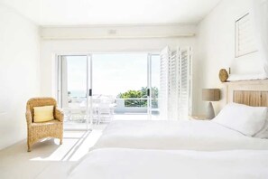 5 habitaciones, escritorio, tabla de planchar con plancha y wifi 