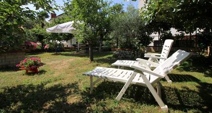 Quiet location, 3 persons, air-conditioned, garden with barbecue