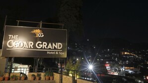 View from property - The Cedar Grand Hotel & Spa (Shimla)