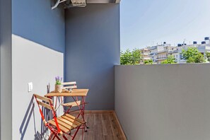 Terrace/patio - Raise Heraklion Boutique Apartments (Heraklion)