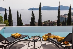 Outdoor pool - Villa Maris modern villa with Stunning Sea views near Dubrovnik (Orasac)