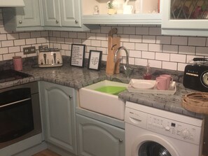 Shared kitchen - Driftwood Loft (Downpatrick)