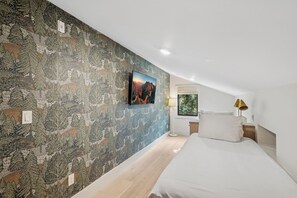 7 Schlafzimmer, Schreibtisch, Bügeleisen/Bügelbrett, kostenloses WLAN