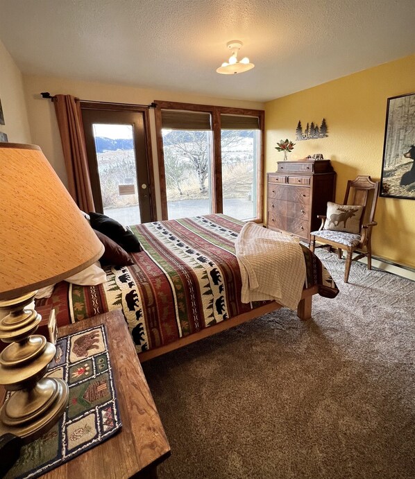 3 bedrooms, iron/ironing board, internet