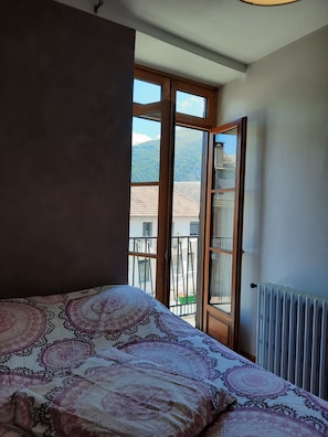 1 bedroom, iron/ironing board, free WiFi