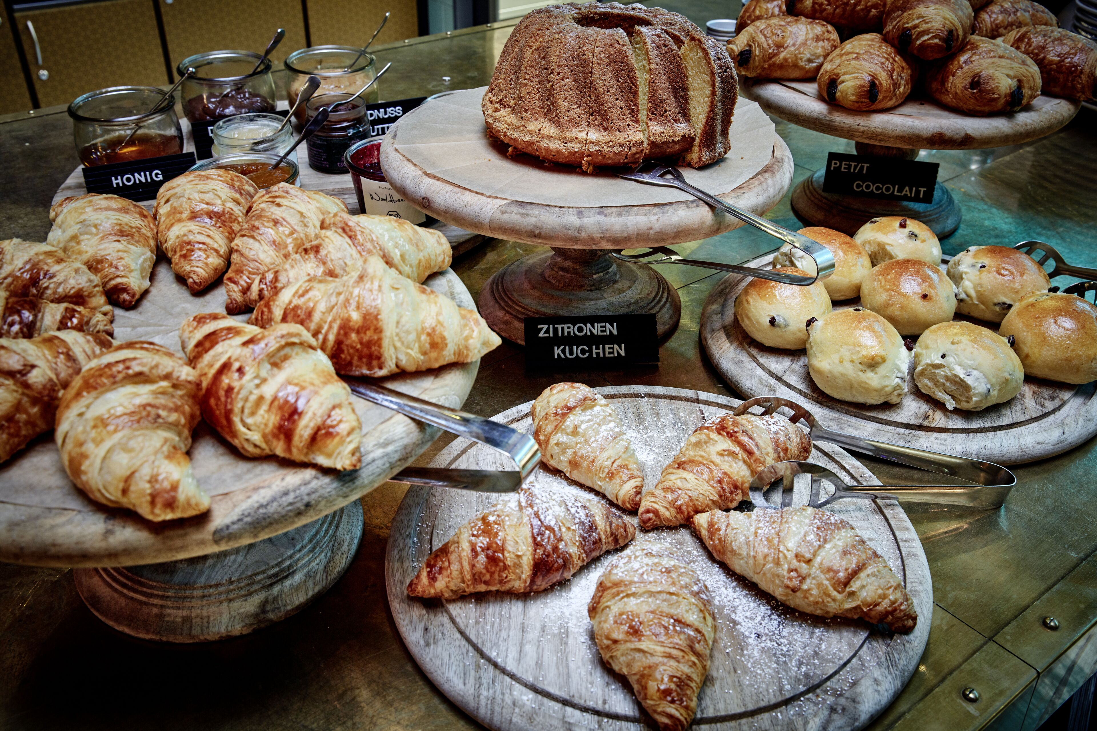 daily buffet breakfast (eur 24 per person)