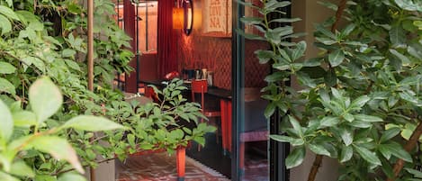 Large Rosso with private Garden | Balcon