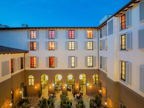 Exterior - 25hours Hotel Florence Piazza San Paolino (Florence)