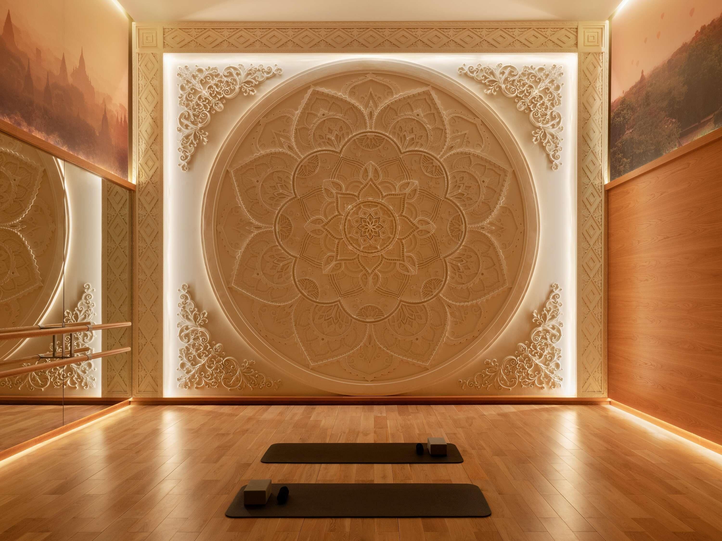 Couples treatment rooms, sauna, hot tub, steam room, Turkish bath