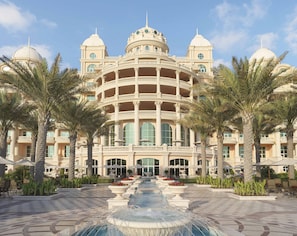 Garden - Raffles The Palm (Dubai)