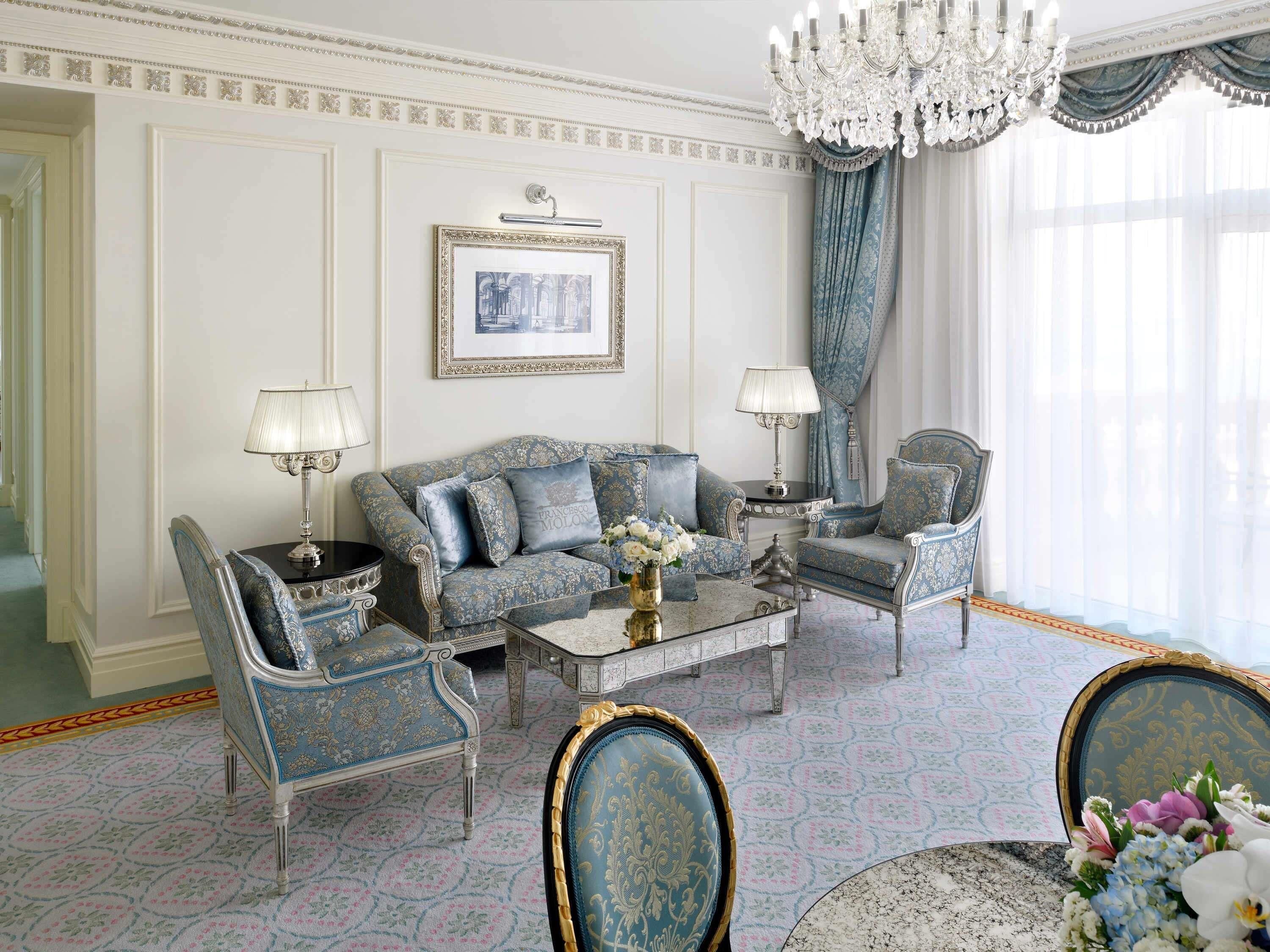 防过敏的被褥、羽绒被、记忆海绵床垫、迷你吧