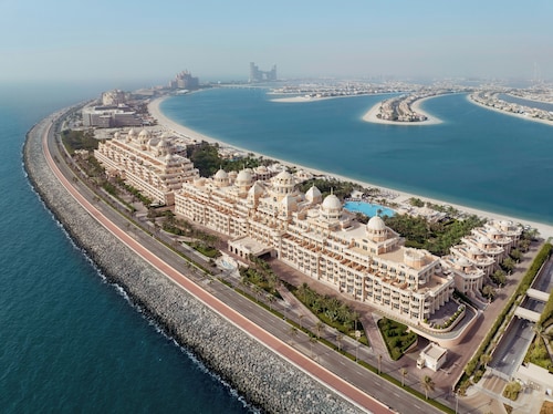 ラッフルズ ザ パーム