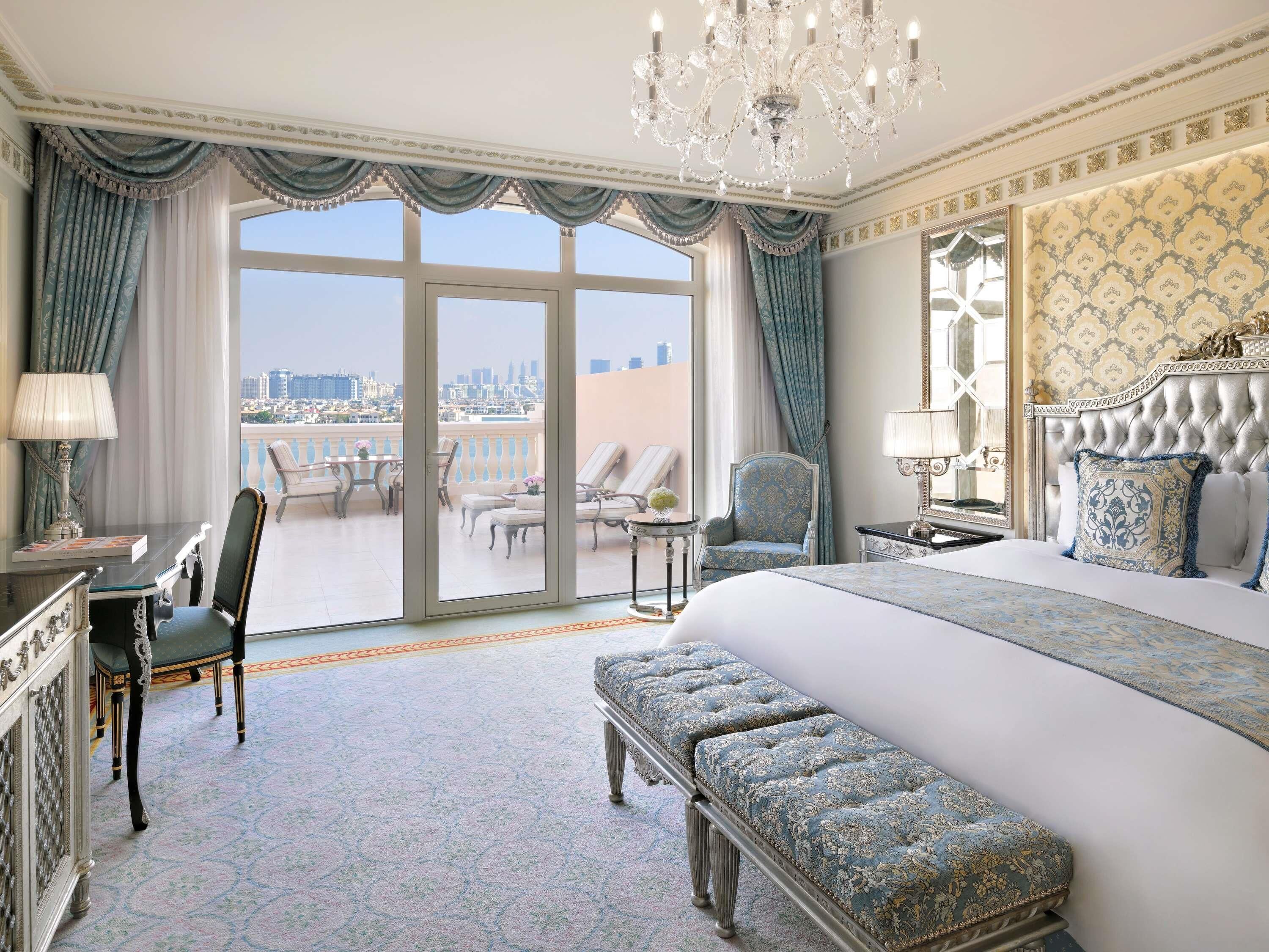 防过敏的被褥、羽绒被、记忆海绵床垫、迷你吧