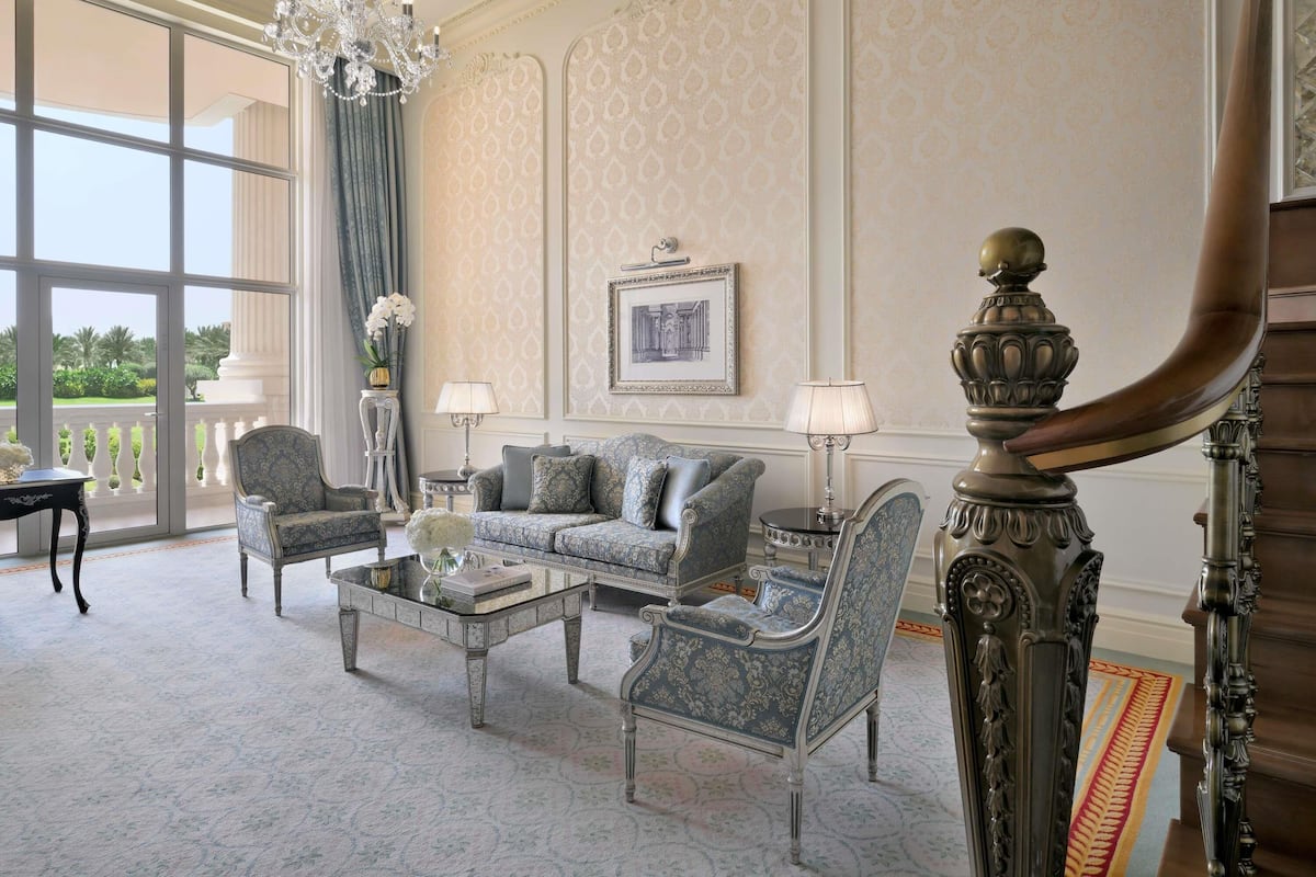 Suite, Club Lounge Access (Duplex) | Hypo-allergenic bedding, down comforters, memory foam beds, minibar