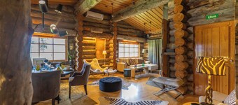 Kuukkeli Log Houses Teerenpesä - Premium Suite A48