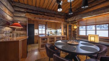 Premium-suite - 2 soveværelser - ikke-ryger - sauna | Spisestue