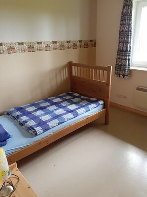 3 Schlafzimmer, Bügeleisen/Bügelbrett, Internetzugang, Bettwäsche