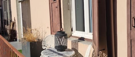 屋外ダイニングエリア