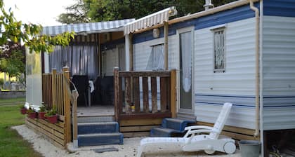 Self-catering mobile home