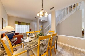 Dining - Beautiful, spacious 5 bed villa with sunny private pool, overlooking conservation land (Davenport)