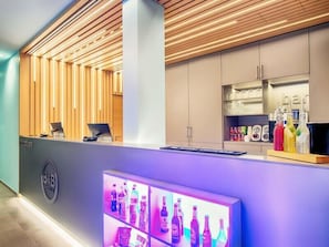 Bar (en el alojamiento)